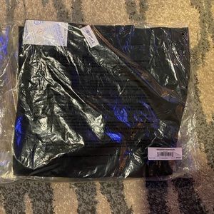 Amazon Essentials 32x32 black pant